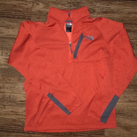 The North Face warm gear - Picture 3 of 3